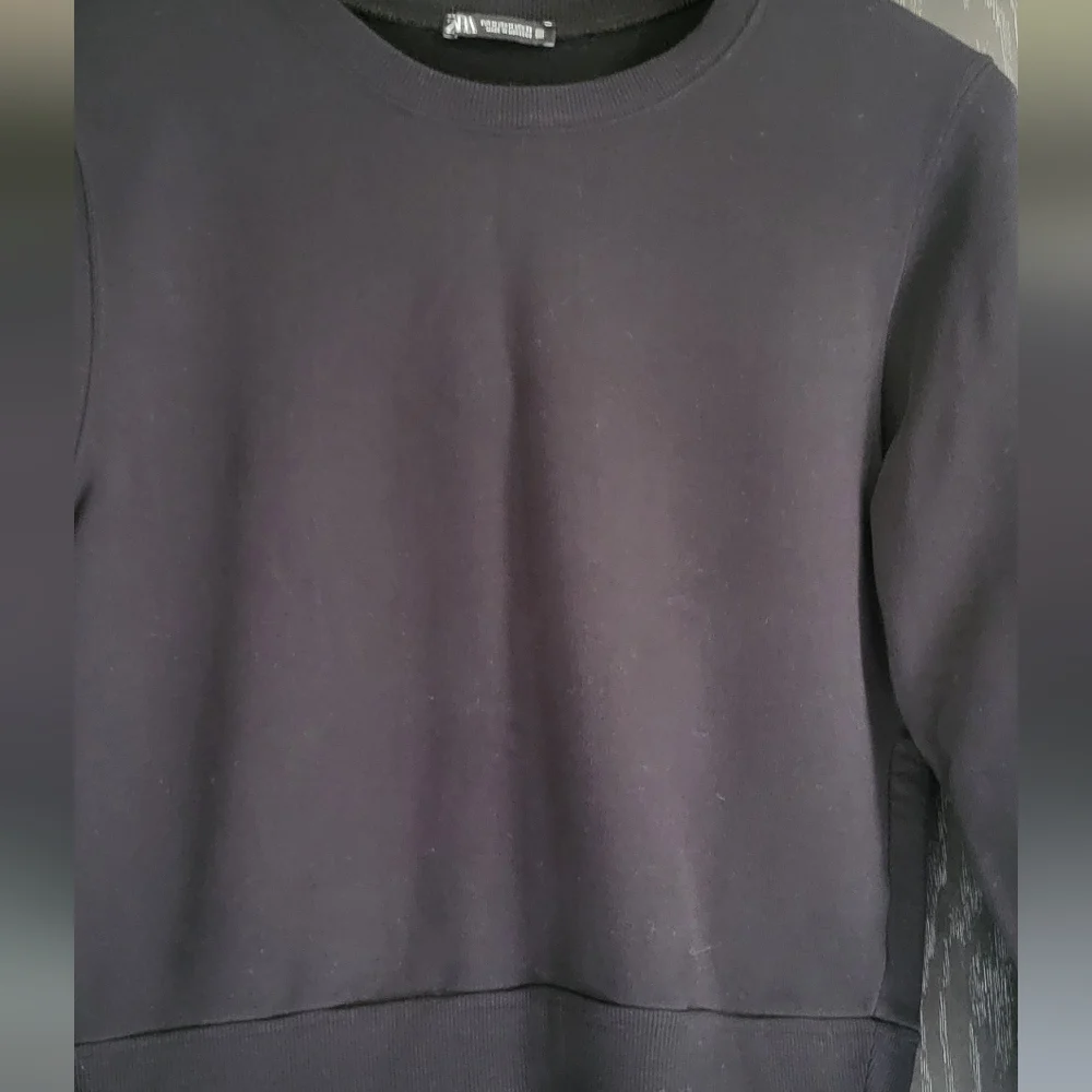 Zara Black Women's Shoulder Pad Sweatshirt - Picture 3 of 8